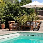 بيت للعطل Independant Avec Jardin Prive *