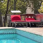 Independant Avec Jardin Prive بيت للعطل *
