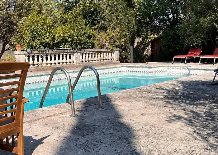 Maisonnette Indépendante Avec Jardin/patio *